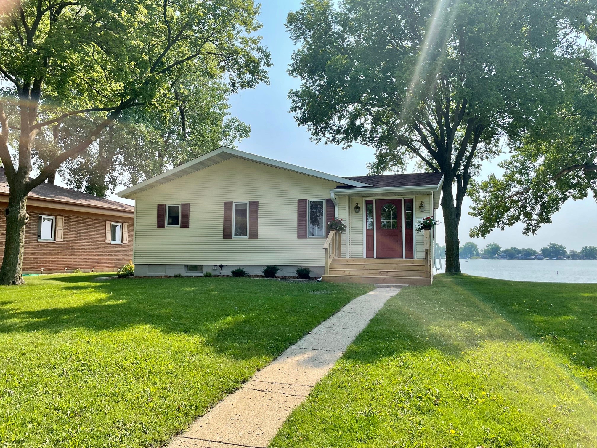 9 North Iowa Real Estate